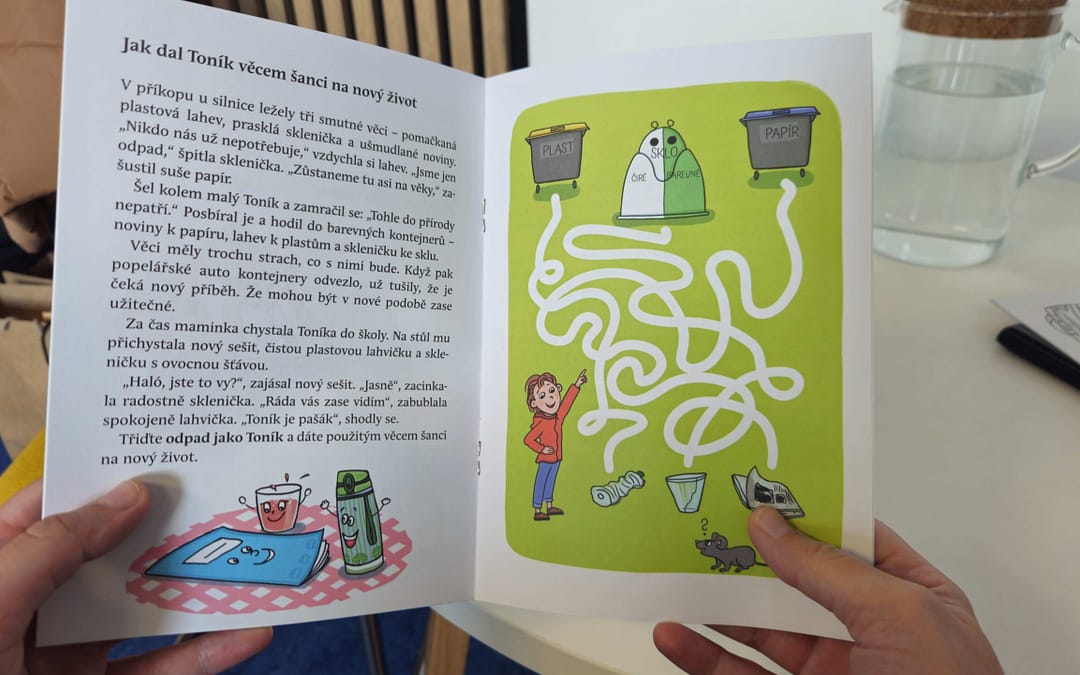 Brněnští popeláři sepsali pro děti pohádky, budou je rozdávat při svozu odpadu