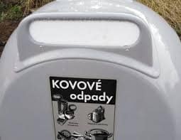 Kovy – třídím, třídíš, třídíme